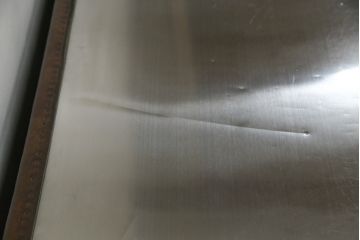 中古　ハロ(HALO)　ストニーハースト エンターテイメント ユニット(ブラッシュドスチール)(STONYHURST ENTERTAINMENT UNIT BRUSHED STEEL)　トランクのようなデザインが目を惹くテレビ台(リビングボード、テレビボード、収納棚、戸棚、引き出し、サイドボード、ローボード)(R-077285)
