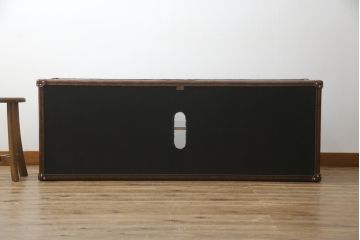 中古　ハロ(HALO)　ストニーハースト エンターテイメント ユニット(ブラッシュドスチール)(STONYHURST ENTERTAINMENT UNIT BRUSHED STEEL)　トランクのようなデザインが目を惹くテレビ台(リビングボード、テレビボード、収納棚、戸棚、引き出し、サイドボード、ローボード)(R-077285)