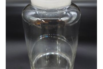 当時物　様々な用途に使える薬瓶3個セット(ガラスビン、硝子、メディシンボトル、キャニスター、筒型、フタ付き)(R-077308)