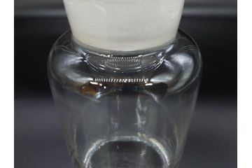 当時物　様々な用途に使える薬瓶3個セット(ガラスビン、硝子、メディシンボトル、キャニスター、筒型、フタ付き)(R-077308)