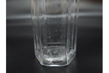戦前　当時物　ヤマサ　様々な用途に使える六角瓶5個セット(醤油瓶、ガラスビン、硝子、メディシンボトル、キャニスター、フタ付き)(R-077309)