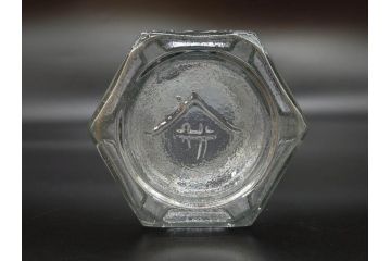 戦前　当時物　ヤマサ　様々な用途に使える六角瓶5個セット(醤油瓶、ガラスビン、硝子、メディシンボトル、キャニスター、フタ付き)(R-077309)
