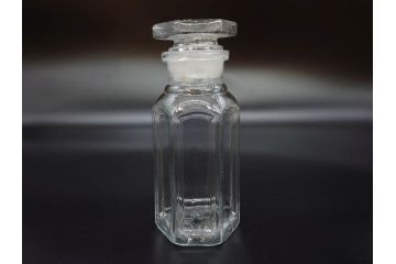 戦前　当時物　ヤマサ　様々な用途に使える六角瓶5個セット(醤油瓶、ガラスビン、硝子、メディシンボトル、キャニスター、フタ付き)(R-077309)