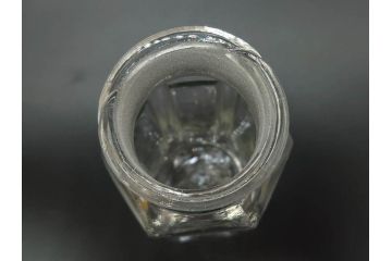 戦前　当時物　ヤマサ　様々な用途に使える六角瓶5個セット(醤油瓶、ガラスビン、硝子、メディシンボトル、キャニスター、フタ付き)(R-077309)