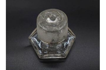 戦前　当時物　ヤマサ　様々な用途に使える六角瓶5個セット(醤油瓶、ガラスビン、硝子、メディシンボトル、キャニスター、フタ付き)(R-077309)