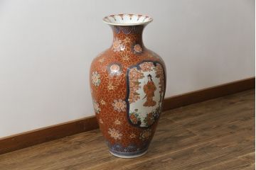 秀峰作　有田焼　色絵　大花瓶　高さ75cm　鮮やかな色彩の豪華な花瓶(陶器、金彩、花唐草、美人図、梅、桜、牡丹、フラワーベース、壺、つぼ、花器、花入れ、共箱付き)(R-077364)