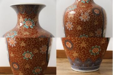秀峰作　有田焼　色絵　大花瓶　高さ75cm　鮮やかな色彩の豪華な花瓶(陶器、金彩、花唐草、美人図、梅、桜、牡丹、フラワーベース、壺、つぼ、花器、花入れ、共箱付き)(R-077364)