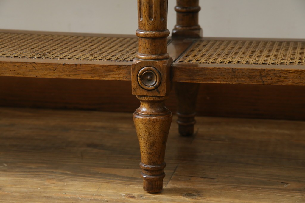 中古　美品　DREXEL HERITAGE(ドレクセルヘリテイジ)　FRANCESCA(フランチェスカ)シリーズ　ラタン張りの棚がお洒落なコンソールテーブル　(R-077366)