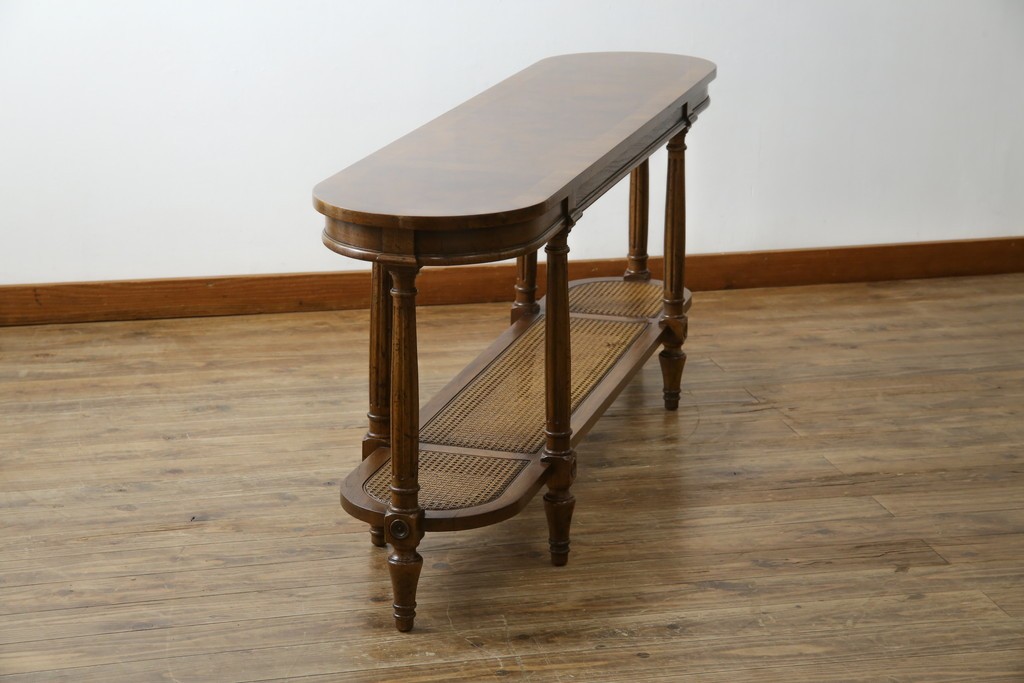 中古　美品　DREXEL HERITAGE(ドレクセルヘリテイジ)　FRANCESCA(フランチェスカ)シリーズ　ラタン張りの棚がお洒落なコンソールテーブル　(R-077366)