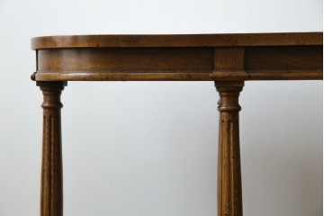 中古　美品　DREXEL HERITAGE(ドレクセルヘリテイジ)　FRANCESCA(フランチェスカ)シリーズ　ラタン張りの棚がお洒落なコンソールテーブル　(R-077366)