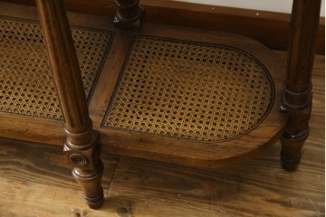 中古　美品　DREXEL HERITAGE(ドレクセルヘリテイジ)　FRANCESCA(フランチェスカ)シリーズ　ラタン張りの棚がお洒落なコンソールテーブル　(R-077366)
