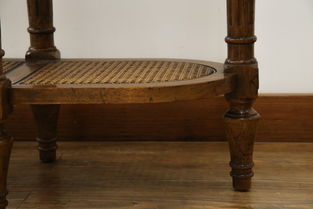 中古　美品　DREXEL HERITAGE(ドレクセルヘリテイジ)　FRANCESCA(フランチェスカ)シリーズ　ラタン張りの棚がお洒落なコンソールテーブル　(R-077366)