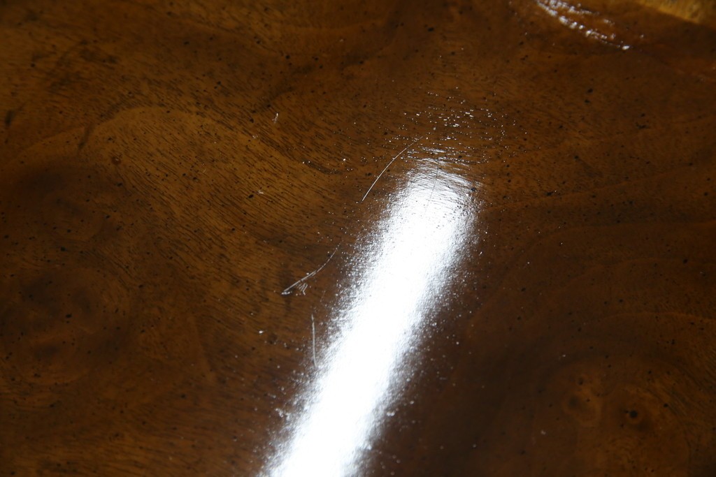 中古　美品　DREXEL HERITAGE(ドレクセルヘリテイジ)　FRANCESCA(フランチェスカ)シリーズ　ラタン張りの棚がお洒落なコンソールテーブル　(R-077366)