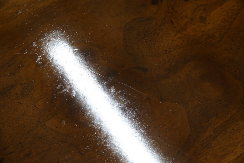 中古　美品　DREXEL HERITAGE(ドレクセルヘリテイジ)　FRANCESCA(フランチェスカ)シリーズ　ラタン張りの棚がお洒落なコンソールテーブル　(R-077366)