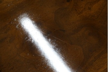 中古　美品　DREXEL HERITAGE(ドレクセルヘリテイジ)　FRANCESCA(フランチェスカ)シリーズ　ラタン張りの棚がお洒落なコンソールテーブル　(R-077366)