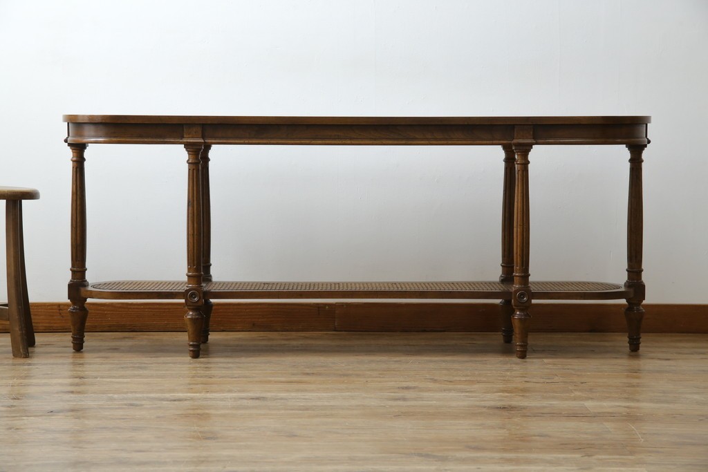 中古　美品　DREXEL HERITAGE(ドレクセルヘリテイジ)　FRANCESCA(フランチェスカ)シリーズ　ラタン張りの棚がお洒落なコンソールテーブル　(R-077366)