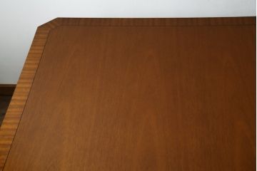 中古　DREXEL HERITAGE(ドレクセルヘリテイジ)　Triune(トライユン)　洗練された佇まいが美しいダイニングテーブル(食卓、4人掛け、6人掛け)(R-077367)