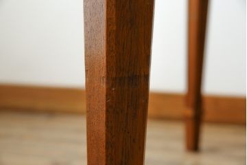 中古　DREXEL HERITAGE(ドレクセルヘリテイジ)　Triune(トライユン)　洗練された佇まいが美しいダイニングテーブル(食卓、4人掛け、6人掛け)(R-077367)