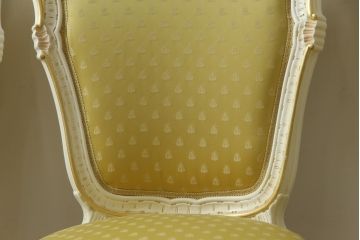 中古　イタリア高級家具　SILIK(シリック)　DAFNEシリーズ　ロココ調　優美な雰囲気漂うチェア4脚セット(ダイニングチェア、サロンチェア、イス、椅子)(定価4脚で約110万円)(R-077369)