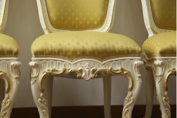 中古　イタリア高級家具　SILIK(シリック)　DAFNEシリーズ　ロココ調　優美な雰囲気漂うチェア4脚セット(ダイニングチェア、サロンチェア、イス、椅子)(定価4脚で約110万円)(R-077369)