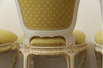 中古　イタリア高級家具　SILIK(シリック)　DAFNEシリーズ　ロココ調　優美な雰囲気漂うチェア4脚セット(ダイニングチェア、サロンチェア、イス、椅子)(定価4脚で約110万円)(R-077369)