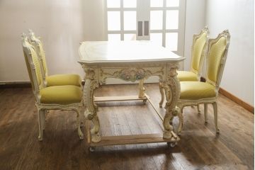 中古　イタリア高級家具　SILIK(シリック)　DAFNEシリーズ　ロココ調　優美な雰囲気漂うチェア4脚セット(ダイニングチェア、サロンチェア、イス、椅子)(定価4脚で約110万円)(R-077369)