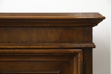 中古　DREXEL HERITAGE(ドレクセルヘリテイジ)　アメリカモデル　マホガニー材　クラシカルな佇まいのサイドボード(サイドキャビネット、リビングボード、収納棚、戸棚)(R-077370)