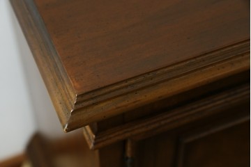 中古　DREXEL HERITAGE(ドレクセルヘリテイジ)　アメリカモデル　マホガニー材　クラシカルなデザインのサイドボード　(R-077370)