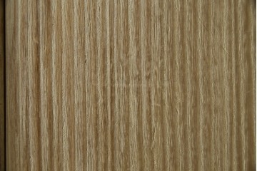 中古　伝統工芸品　伝統工芸士 加藤隆康作　扇・桜・松竹梅がデザインされた金具が華やかな春日部桐箪笥　(R-077372)