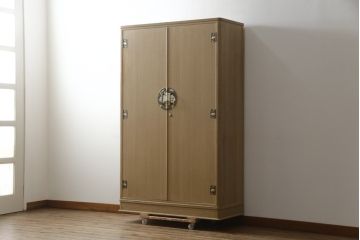 中古　伝統工芸品　伝統工芸士　加藤隆康作　扇と梅がデザインされた金具が華やかな春日部桐箪笥(胴丸、桐たんす、着物箪笥、衣装タンス、和箪笥、引き出し)(R-077372)