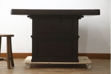 中古　民芸家具　広島県　博永家具　2way　木の風合いが際立つ浮造り仕上げの囲炉裏テーブル(関西火鉢、木製火鉢、2人掛け、4人掛け、ダイニングテーブル、食卓、座卓、ローテーブル、センターテーブル、リビングテーブル)(定価約50万円)(R-077373)