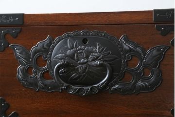 中古　美品　和の空間づくりにおすすめの総桐仙台箪笥(サイドチェスト、衣装箪笥、収納箪笥、和タンス、引き出し)(R-077376)