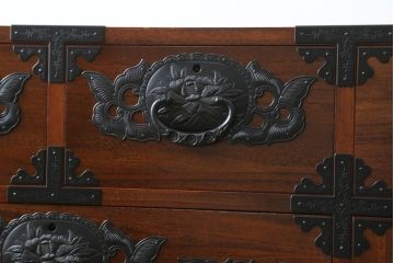 中古　美品　和の空間づくりにおすすめの総桐仙台箪笥(サイドチェスト、衣装箪笥、収納箪笥、和タンス、引き出し)(R-077376)