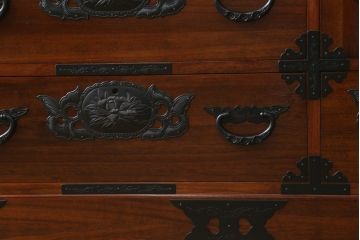 中古　美品　和の空間づくりにおすすめの総桐仙台箪笥(サイドチェスト、衣装箪笥、収納箪笥、和タンス、引き出し)(R-077376)