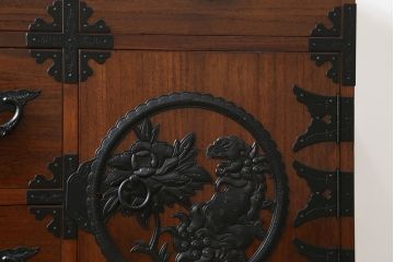 中古　美品　和の空間づくりにおすすめの総桐仙台箪笥(サイドチェスト、衣装箪笥、収納箪笥、和タンス、引き出し)(R-077376)