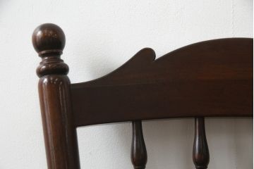中古　松本民芸家具　16型スピンドルチェア　ゆったりと座れるダイニングチェア(板座チェア、椅子、イス)(R-077377)