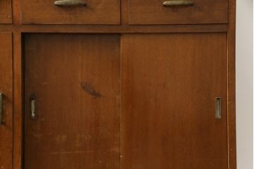 和製アンティーク　銀モールガラスが昔懐かしい雰囲気を醸し出す作業台付きの食器棚(カップボード、戸棚、収納棚)(R-077378)