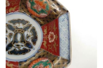 幕末〜明治　伊万里焼　4.1寸　約13cm　金襴手が見事な六角皿5枚セット(色絵、花文、裏印、深鉢、変形皿、小鉢、向付、器、四寸一分、和食器)(R-077386)