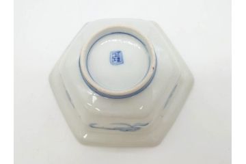 幕末〜明治　伊万里焼　4.1寸　約13cm　金襴手が見事な六角皿5枚セット(色絵、花文、裏印、深鉢、変形皿、小鉢、向付、器、四寸一分、和食器)(R-077386)