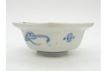 幕末〜明治　伊万里焼　4.1寸　約13cm　金襴手が見事な六角皿4枚セット(色絵、花文、裏印、深鉢、変形皿、小鉢、向付、器、四寸一分、和食器)(R-077387)