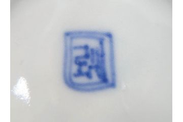 幕末〜明治　伊万里焼　4.1寸　約13cm　金襴手が見事な六角皿4枚セット(色絵、花文、裏印、深鉢、変形皿、小鉢、向付、器、四寸一分、和食器)(R-077387)