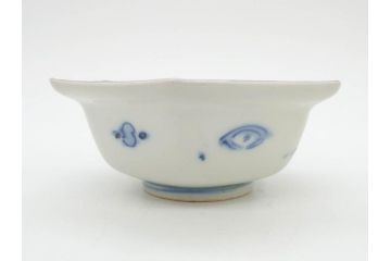 幕末〜明治　伊万里焼　4.1寸　約13cm　金襴手が見事な六角皿4枚セット(色絵、花文、裏印、深鉢、変形皿、小鉢、向付、器、四寸一分、和食器)(R-077387)