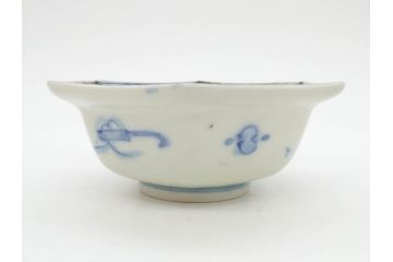幕末〜明治　伊万里焼　4.1寸　約13cm　金襴手が見事な六角皿4枚セット(色絵、花文、裏印、深鉢、変形皿、小鉢、向付、器、四寸一分、和食器)(R-077387)
