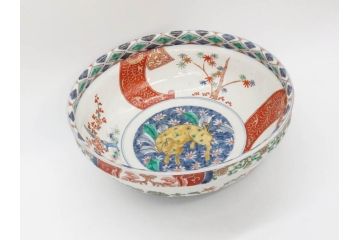 江戸期　古伊万里　上手物　色絵　二重角福　渦福　松竹梅・獅子図　約26cm　8.5寸　色鮮やかな絵付けが目を惹く深鉢(大鉢、八寸五分、和食器、和皿、深皿)(R-077389)