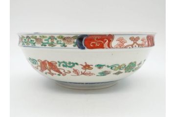 江戸期　古伊万里　上手物　色絵　二重角福　渦福　松竹梅・獅子図　約26cm　8.5寸　色鮮やかな絵付けが目を惹く深鉢(大鉢、八寸五分、和食器、和皿、深皿)(R-077389)