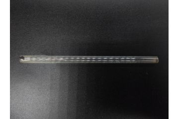 大正〜昭和初期　FEEDING BOTTLE　I.IWASAKI&CO.　レトロなディスプレイを盛り上げるエンボス瓶(哺乳瓶、ボトル、日本製、ガラス瓶)(R-077392)