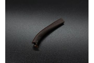 大正〜昭和初期　FEEDING BOTTLE　I.IWASAKI&CO.　レトロなディスプレイを盛り上げるエンボス瓶(哺乳瓶、ボトル、日本製、ガラス瓶)(R-077392)