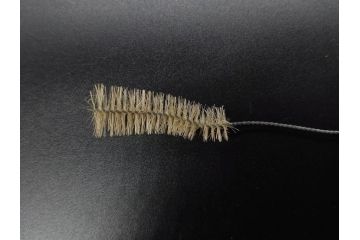 大正〜昭和初期　FEEDING BOTTLE　I.IWASAKI&CO.　レトロなディスプレイを盛り上げるエンボス瓶(哺乳瓶、ボトル、日本製、ガラス瓶)(R-077392)