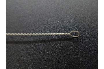 大正〜昭和初期　FEEDING BOTTLE　I.IWASAKI&CO.　レトロなディスプレイを盛り上げるエンボス瓶(哺乳瓶、ボトル、日本製、ガラス瓶)(R-077392)