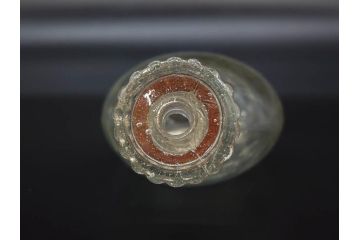 大正〜昭和初期　FEEDING BOTTLE　I.IWASAKI&CO.　レトロなディスプレイを盛り上げるエンボス瓶(哺乳瓶、ボトル、日本製、ガラス瓶)(R-077393)